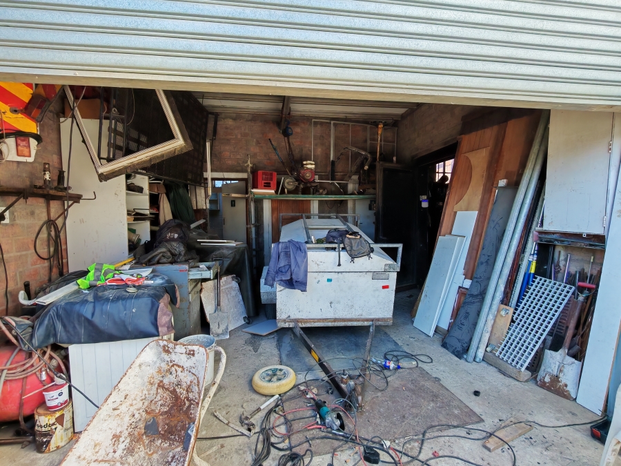 To Let Commercial Property for Rent in Strand Central Western Cape